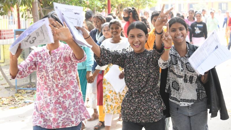 बिहार बोर्ड 12वीं परिणाम 2025 टॉपर्स सूची जारी हुई जानिए पास प्रतिशत अन्य विवरण यहाँ
