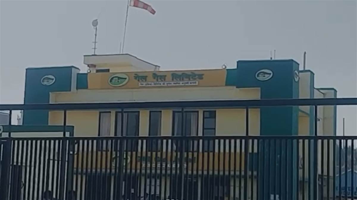 CNG gasoline leakage stirred in Gayle Manufacturing unit in Raisen district, the scenario managed after 4 hours of effort