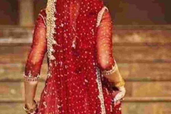 Within the title of son’s marriage, he took 1 lakh 80 thousand rupees and escaped with a bride