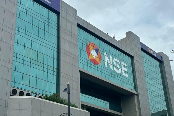 Inventory Market Dwell: GIFT Nifty Signifies Muted Open; Bajaj Housing, Biocon, LTIMindtree, NHPC Shares In Focus