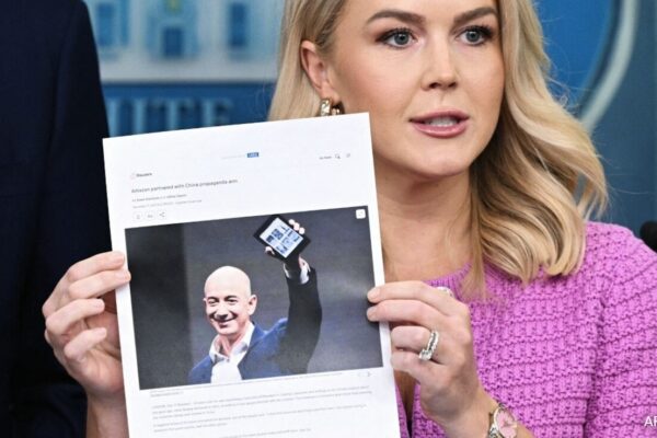 After Amazon, Donald Trump revealed the tariff to Jeff Bezos on the products