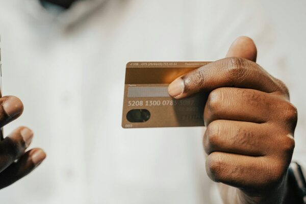 Are You A Frequent Traveller? Right here’s How To Make The Most Of Your Credit score Playing cards