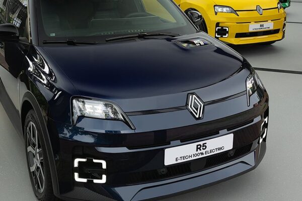 Renault Group Seeks CCI Nod To Purchase Out Remaining 51% Stake In Indian JV